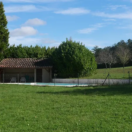 Poline, Private And Rustic Golf Фермерский дом *