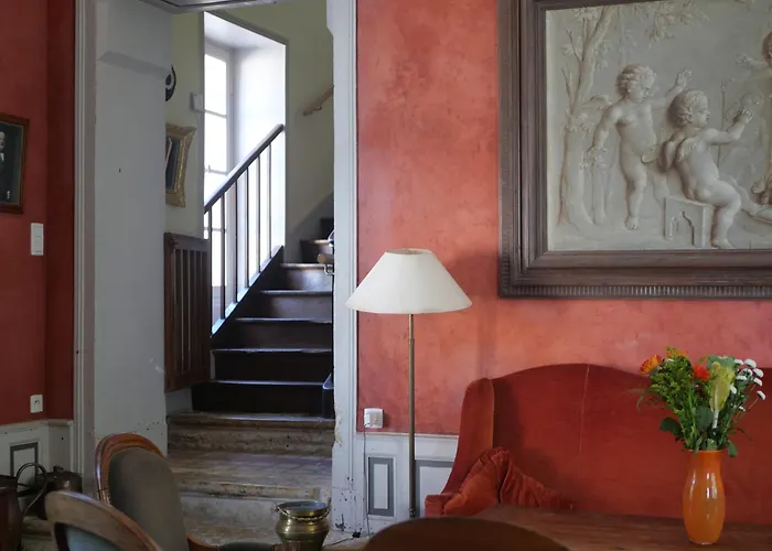 Poline, Private And Rustic Golf Pavie