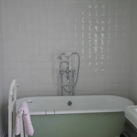 Poline, Private And Rustic Golf Lantgård *