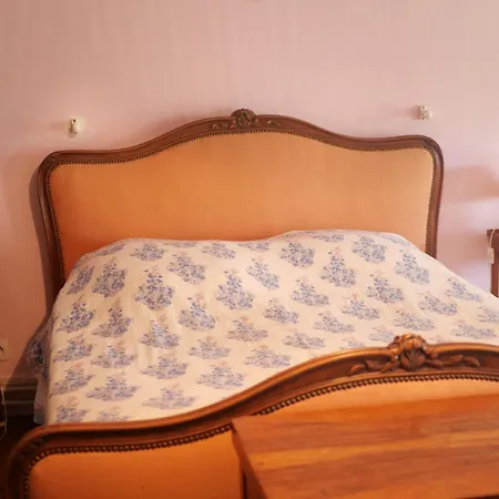 Farm stay Poline, Private And Rustic Golf *
