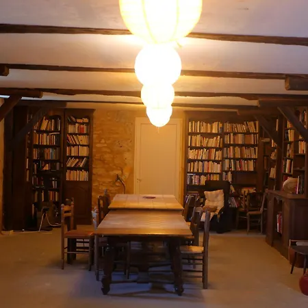 Lantgård Poline, Private And Rustic Golf Pavie