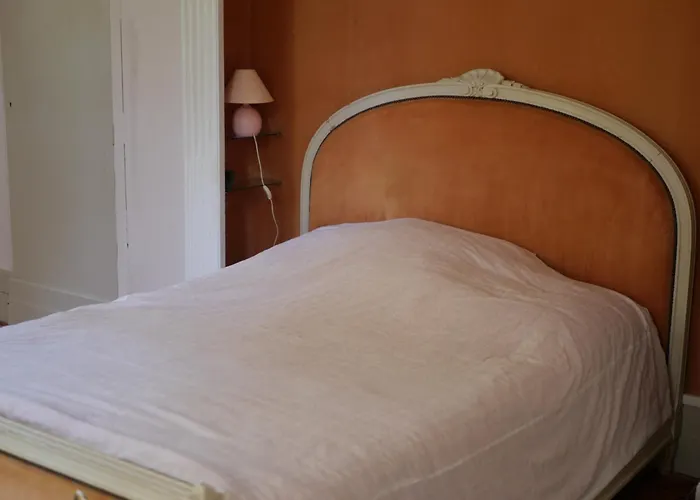 Poline, Private And Rustic Golf * Pavie